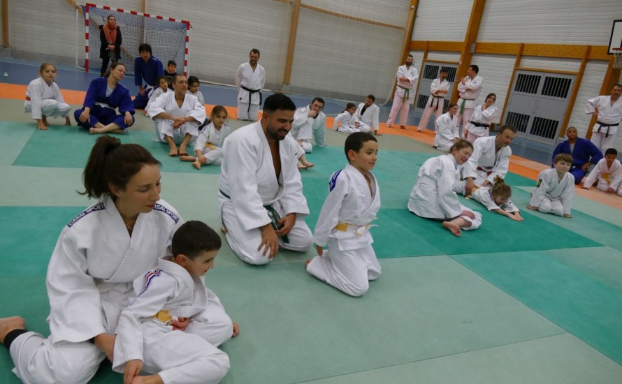 Séance parents-enfants en kimono